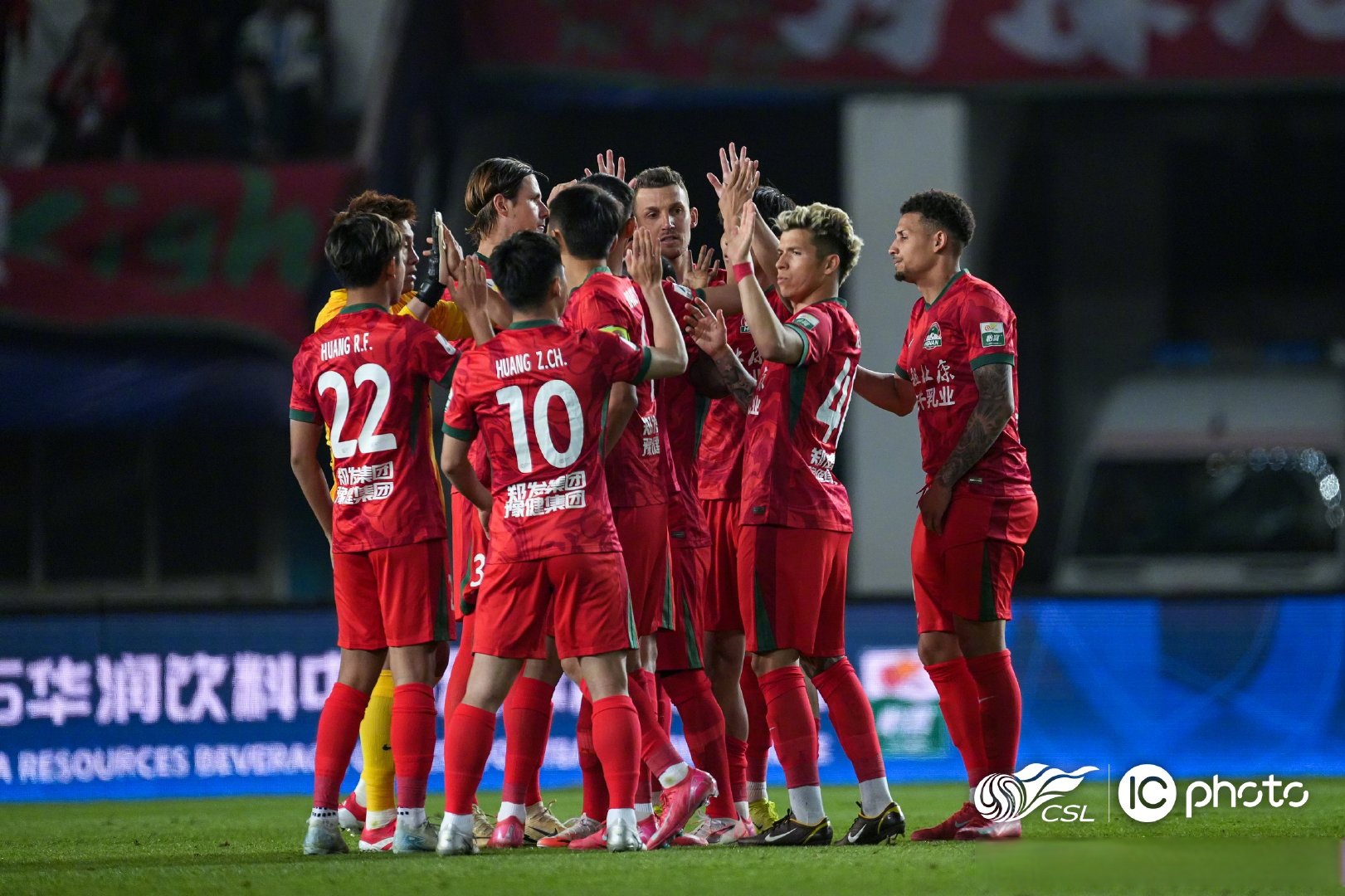 赛地聚焦——西甲加时末段热度飙升；费城76人更衣室发声；震撼外界；年轻球员得到机会的简单介绍开云官方网站